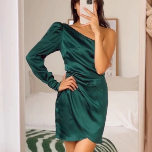 Reformation Emerald Hyperion Dress Size 4 - Picture 9 of 15